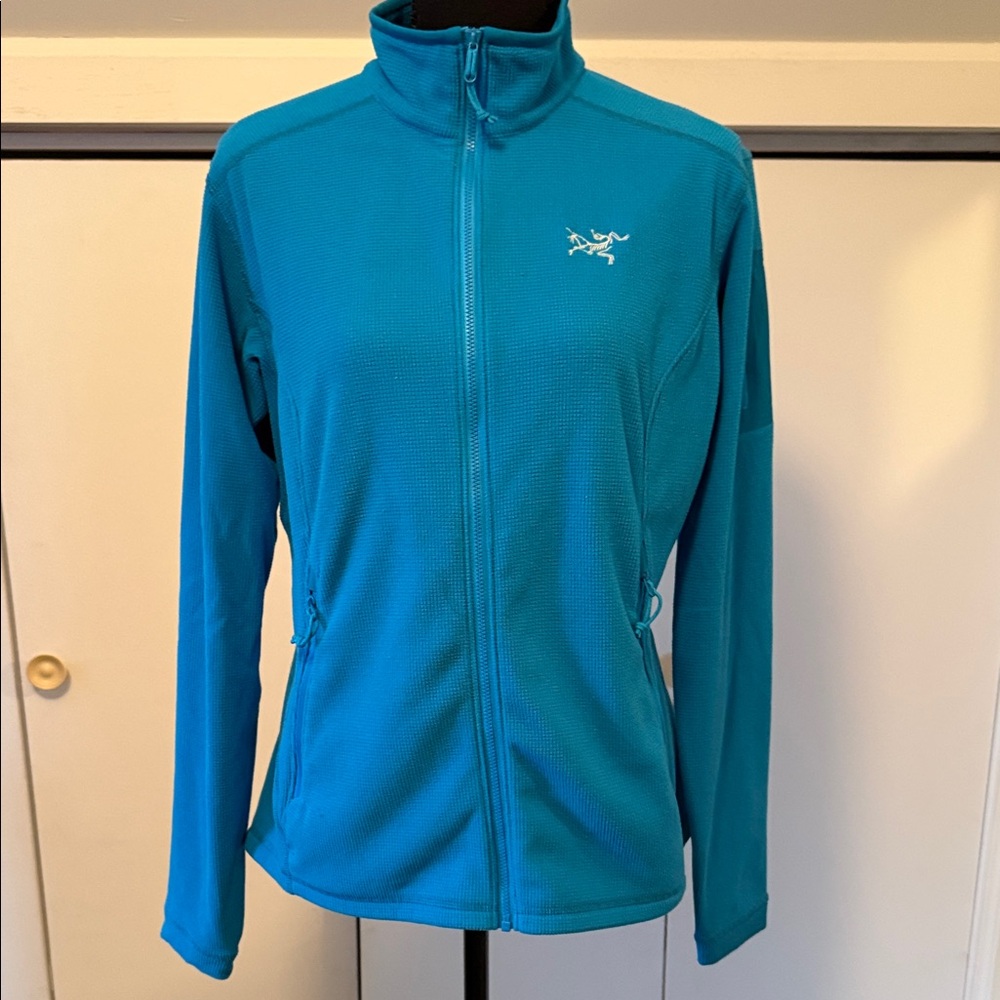 Arc’teryx lightweight fleece jacket